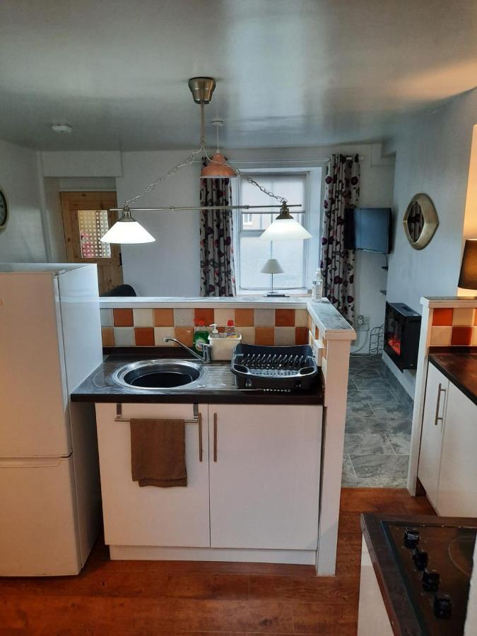 Penrhyndeudreath Snowdonia Rock Cottage - Cosy And Pet Friendly المظهر الخارجي الصورة